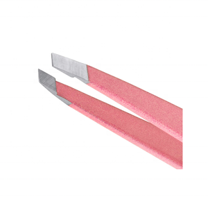ASAP BEAUTY PAKISTAN Modelo T07 Pinzas para Cejas de Acero Inoxidable Rosa con Punta Inclinada, Ligeras y de Estilo Moderno - Product Image 2