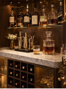 Gabinete de Almacenamiento de Lujo en Teca y Terciopelo Argmac, Construcción de Madera Sólida con Puertas de Panel Plano con Diseño Acanalado, Ecológico, Tres Compartimentos - Product Image 2