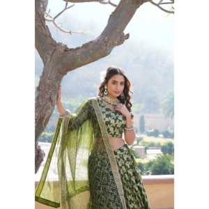 Créateur de vêtements de mariage Lehenga Choli - Product Image 4