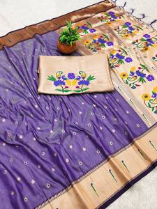 Sari de Seda Banarasi Premium con Diseño Floral Tejido en Meena, Borde Zari Rico, Pallu, Sari Tradicional Indio para Bodas y Fiestas - Product Image 3