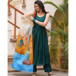 Conjunto de Traje de Chifón Pintado a Mano en Verde Bohemio Siya, Talla XS - Product Image 3