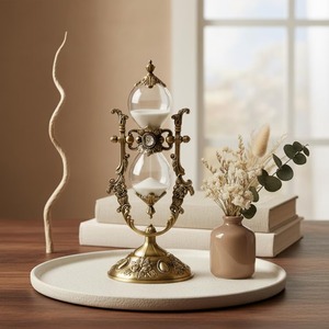 Minuteur à sable de style luxueux en laiton et verre finition or, idéal pour la décoration intérieure et les cadeaux, vente en gros depuis l'Inde - Product Image 5