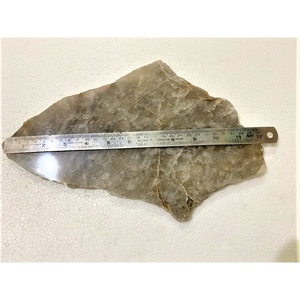 แผ่นหินควอทซ์สโมคกี้ขอบธรรมชาติแบบทำด้วยมือจานเสิร์ฟสไตล์ฮวงจุ้ย - Product Image 1