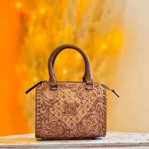 Bolsa de Viaje de Piel Auténtica Venus Leathers, Tamaño Pequeño, Lujosa, Ligera, Impermeable, Portátil, de Alta Calidad para Exteriores - Product Image 1