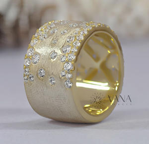 แหวนค็อกเทลแบบเรียบง่ายสำหรับผู้หญิง เงินแท้ ดีไซน์มินิมอล วงกว้าง สามารถสวมซ้อนกันได้ เหมาะสำหรับงานแต่งงาน งานหมั้น หรือวันครบรอบ ดีไซน์แบบเต็มวง - Product Image 4