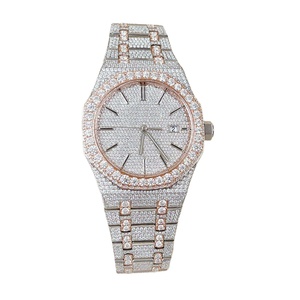 Reloj Hip Hop Unisex de lujo Iced Out Moissanite Diamantes brillantes redondos Reloj de diamantes de movimiento automático de cuarzo hecho a medida - Product Image 1
