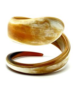 Brazalete de Cuerno de Búfalo Sólido, Joyería Artesanal Natural, Brazalete Clásico y Elegante para Mujer, Aniversario, Talla Personalizable - Product Image 2