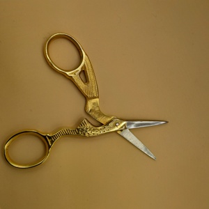 Tijeras de Acero Inoxidable con Punta Afilada para Recortar el Vello de la Nariz y el Cuidado de las Uñas, Herramientas de Belleza para Maquillaje - Product Image 3