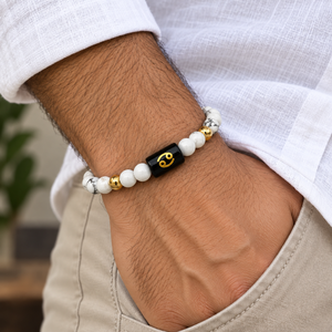 Pulsera de Cuarzo del Zodíaco del Cáncer de Grado Premium con Cuentas Negras Grabadas y Etiqueta de Cobre con Símbolo Sánscrito Estilo Feng Shui - Product Image 5