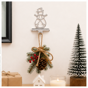 Soporte de Navidad para Calcetines con Diseño de Muñeco de Nieve de Aluminio Plateado, Duradero, con Peso, para Chimenea, Decoración Navideña - Product Image 4