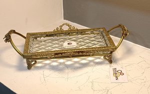 Plato de Servir de Metal y Vidrio con Acabado Antiguo en Latón Hecho a Mano para el Hogar o Hotel, para Vajilla de Mesa - Product Image 2