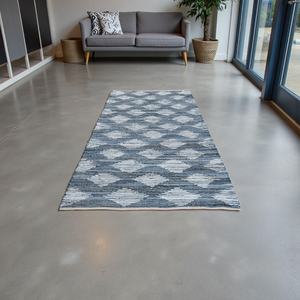 Alfombra de Lana Tejida a Mano en Gris y Marfil con Patrón Abstracto |   Alfombra de Lana Natural de Pelo Corto, Hecha a Mano, Ecológica y Moderna - Product Image 1