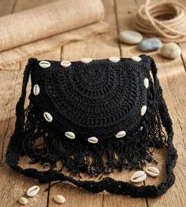Sac à bandoulière en crochet noir tendance été, sac à main à franges, décor coquillage, fait main, sac fourre-tout pour femme pour la plage et les voyages - Product Image 1