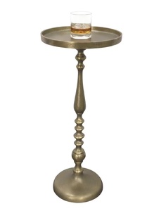 โต๊ะบาร์ทรงคลาสสิกแบบตั้งพื้น พร้อมถาดยกสูง ผิวเรียบเนียน ฐานมั่นคง ขนาดกะทัดรัด เหมาะสำหรับตกแต่งห้องนั่งเล่นอย่างมีสไตล์ - Product Image 3