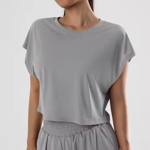 Crop top noir pour femme, manches courtes, col rond, tricoté, coupe ample, décontracté, couleur unie, toutes saisons - Product Image 3