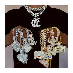 Venta al por mayor de fábrica: Nuevo conjunto de joyería de collar con cadena cubana y colgante de letra de moda, estilo HipHop Iced Out de alta calidad, ideal como regalo de Año Nuevo. - Product Image 4