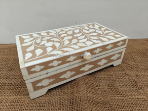 Cajas de Regalo Versátiles, Pulimentadas y Duraderas con Incrustaciones de Hueso y Relleno de Resina, Varios Tamaños, Elegantes para Guardar Recuerdos, Joyas y Objetos Preciosos - Product Image 6