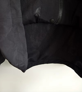 Chaqueta Bomber Ligera de Lona Negra, Cortavientos, Unisex, Resistente al Agua, Cuello Alto, Manga Raglán, Personalizable con Logotipo - Product Image 4