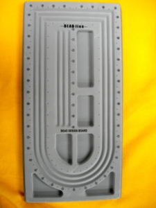 HC0005 DANKING Tablero de Diseño de Perlas con Acabado Flocado, Regla y Cuadrícula de Medición para Hacer Pulseras - TAIWAN - Product Image 2