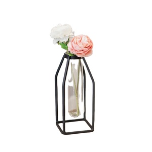 Haute qualité personnalisé moderne métal verre Vase élégant Art déco pour dessus de table décor dernier Arrangement de fleurs prix de gros - Product Image 1