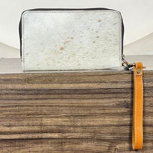 Cartera Elegante de Cuero Vacuno Genuino con Diseño Floral y Cierre de Cremallera para Mujer, 2026 - Product Image 5