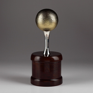 Souvenir de balle de golf en laiton - Product Image 1