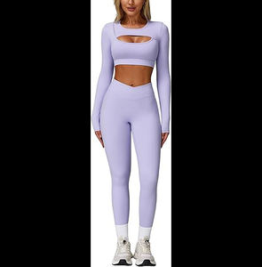Ensembles de sport 2 pièces pour femmes : Leggings évasés taille haute sans couture et hauts courts à découpes à manches longues pour le yoga - Product Image 1