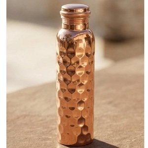 Jarra de Agua de Cobre Martillado Hecha a Mano con Tapa Hermética para Hidratación con Agua Mineral Pura - Product Image 5