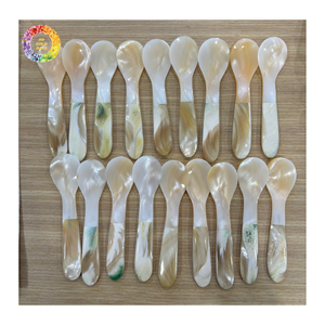 Cuchara para Caviar de Concha de Nácar Pequeña de 10 ml con Mango Largo, Duradera, Ecológica, Plateada, Diseño Zen Asiático para Fiestas y Eventos - Product Image 4