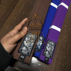 Cinturones de Jiu Jitsu Brasileño Bjj Gi Hechos a Medida para Hombres y Mujeres con Logotipo y Etiqueta Personalizados para Ropa de Artes Marciales - Product Image 2