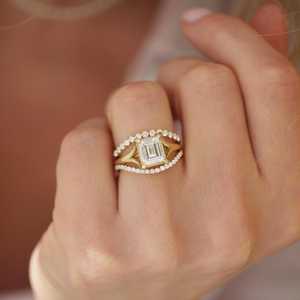 Bague demi-éternité minimaliste en or massif 14 carats avec diamants de laboratoire ronds, empilable et incurvée, pour usage quotidien ou mariage - Product Image 3