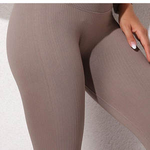 Leggings Deportivos de Cintura Alta sin Costuras para Mujer, para Uso Profesional y Casual, con Impresión de Logotipo Personalizado - Product Image 2