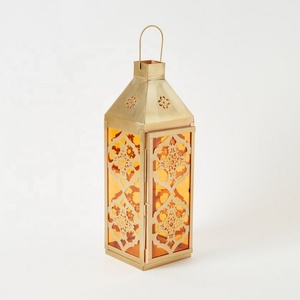 Lanterne porte-bougie marocaine en fer durable avec verre orange pour la décoration de sol à la maison, idéale pour le Ramadan, Noël et Pâques - Product Image 6