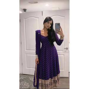 Vestido de noche XL Party Wear con hilo y secuencia de trabajo que incluye vestido y Dupatta - Product Image 6