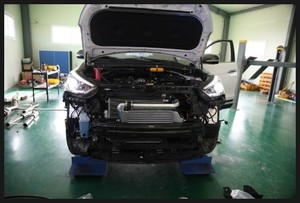Kit d'intercooler tuning pour HYUNDAI Santa Fe DM 2.2t / 2.0t CRDi Diesel (ANNÉES 2012-2018) kit à montage direct / MAINTEC fabriqué en Corée - Product Image 1