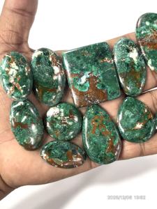 Chrysocolle verte naturelle, pierres précieuses en vrac, cabochons de formes et tailles variées, environ 20 à 30 mm - Product Image 4