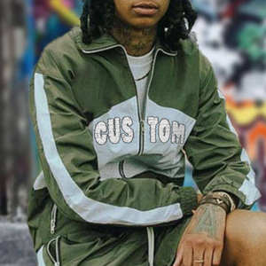 Ensemble de survêtement personnalisé pour homme en deux pièces avec fermeture éclair, coupe-vent en polyester, ensemble court - Product Image 3