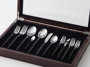 Ensemble de couverts en acier inoxydable plaqué argent avec poignées noires, 4 pièces (fourchette, cuillère, couteau), lavable au lave-vaisselle, pour usage domestique - Product Image 6