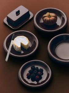 Beurrier élégant avec couvercle à poignée surélevée, plateau profond, finition brillante, rangement durable pour beurre de cuisine, pour une saveur fraîche - Product Image 2