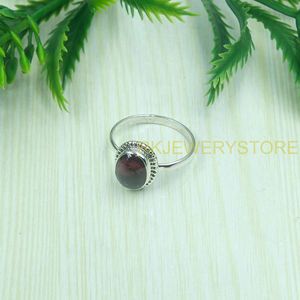 Anillo de granate rojo, anillo de plata de ley 925, anillo de piedra roja, anillo minimalista, joyería de granate, regalo de cumpleaños para esposa, novia, madre - Product Image 3