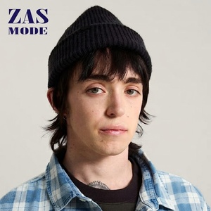 หมวกไหมพรมถักสำหรับฤดูหนาว แบบ unisex เนื้อผ้านุ่ม 100% ผ้าฝ้าย  ทรง Toque ปักลายปะติด  ขอบหมวกปักโลโก้ตามสั่ง หมวกไหมพรมชายหาด - Product Image 1