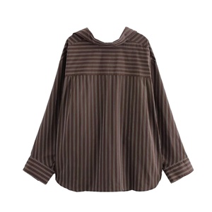 Camisa marrón a rayas de murciélago para mujer, manga larga con puños, bolsillos de parche, Parte delantera abotonada para blusa de mujer de oficina - Product Image 3