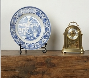 Chic Tabletop <b>Plate</b> Stand in Black Color Coated Iron with Custom Design Perfect for Home Storage and Kitchenware Display <b>Rack</b> - Product Image 2