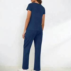 Ensemble de blouses médicales pour femmes de qualité supérieure, gris clair, haut à col en V moderne et pantalon de jogging, tissu extensible, uniforme d'infirmière et de médecin - Product Image 6