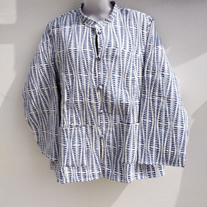 Keshav Handicrafts – Cardigan d'hiver réversible matelassé en coton tissé fait main pour femme, coupe-vent, col mandarin - Product Image 5