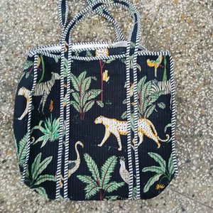 Wholesale Quilted Cotton Handblock <b>Tote</b> Bag Zipper Closure Travel Shopping Bag Women Eco Friendly Reusable Shoulder Handbag - Product Image 1