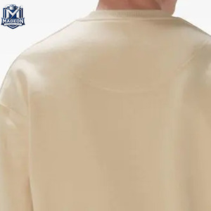 เสื้อสเวตเชิ้ตคอกลมทรงโอเวอร์ไซส์ ผ้าคอตตอนผสม แขนยาว ผลิตจากผ้าคอตตอนและโพลีเอสเตอร์ สำหรับผู้ชาย - Product Image 6