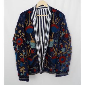 Veste d'hiver artisanale en velours Suzani, écologique, 100% coton, motif floral brodé, style bohème - Product Image 3