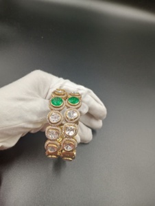 Bracelets en argent plaqué or AMAIRA JEWELS avec incrustation de cristaux verts et strass, bracelet double vert classique pour femmes, fiançailles, mariage - Product Image 4