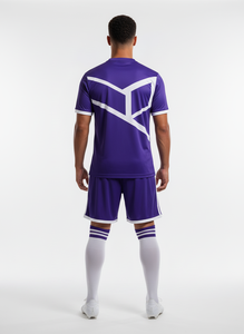 Uniforme de Fútbol Personalizado Premium Morado y Blanco - Conjunto Deportivo Transpirable de Malla 100% Poliéster con Logotipo Frontal Impreso por Transferencia Térmica - Product Image 2